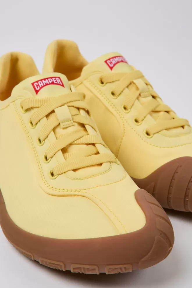 Zapatillas<Camper Sneakers Amarillas De Tejido Para Mujer